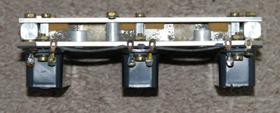 Hayman Superflux pickup on edge.jpg